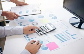 الاستعانة بمصادر خارجية ل<a href='https://www.ourqiyialb.com/'>تطوير التطبيقات</a>: تغيير قواعد اللعبة لعملك 