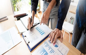 تأثير وأهمية الشركات عبر الإنترنت في العصر الرقمي